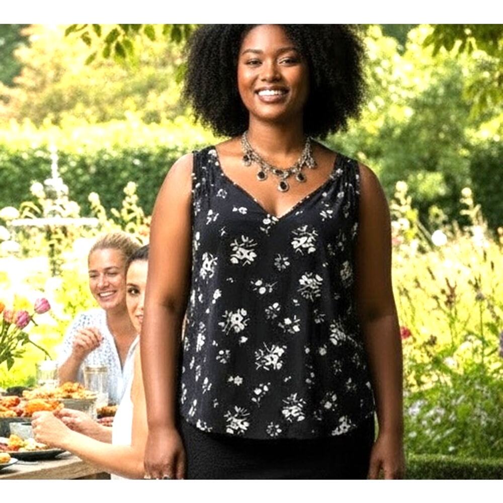 Old Navy Top Tank Black Floral Fairy Coquette Boho Keyhole Pleated XXL Summer